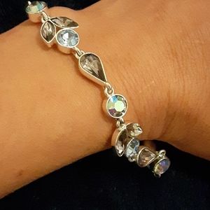 Beautiful silver with light blue 💎stone bracelet